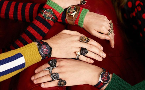 Saks hot sale gucci watch